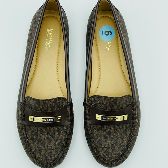 New Michael Kors Moccasins Flats - Picture 2 of 8